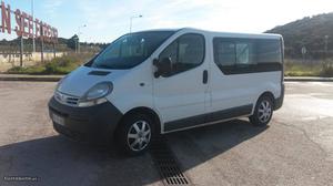 Nissan Primastar 1.9dci 100cv 6vel... Maio/03 - à venda -