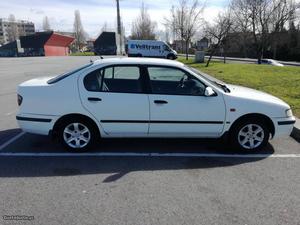 Nissan Primera  Outubro/97 - à venda - Ligeiros