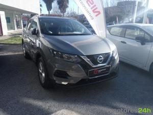 Nissan Qashqai N-Connecta 17" Business