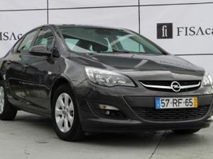 Opel Astra 1.4 Turbo Cosmo (140 cv) - Opção GPL