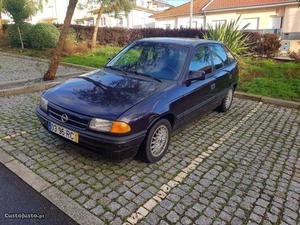 Opel Astra 1.7 td izuso Março/94 - à venda - Ligeiros