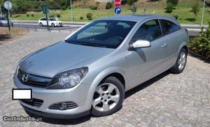 Opel Astra GTC 1.3CDTI 90cv Junho/06 - à venda - Ligeiros