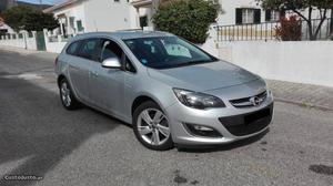 Opel Astra sport touer nac Novembro/14 - à venda - Ligeiros