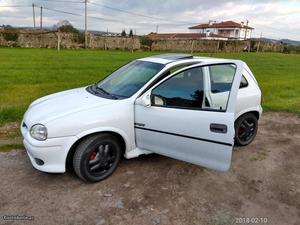 Opel Corsa 1.4 sport Novembro/93 - à venda - Ligeiros