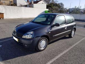 Renault Clio 1.5 DCI 82cv Maio/03 - à venda - Comerciais /