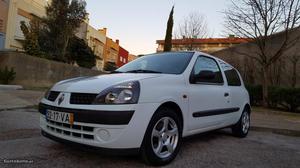 Renault Clio 1.5 Dci Van AC JLL Maio/03 - à venda -