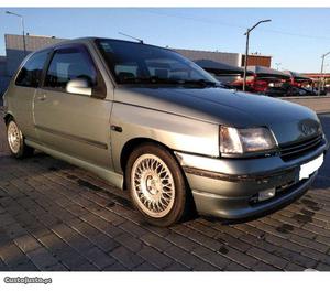 Renault Clio Baccara 1.4 Março/92 - à venda - Ligeiros