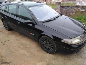 Renault Laguna 1.9 dci Agosto/01 - à venda - Ligeiros