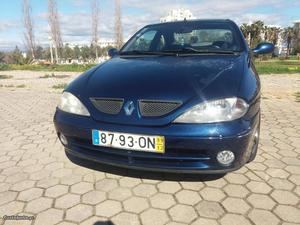 Renault Mégane 1.4 Coupé Dezembro/99 - à venda - Ligeiros