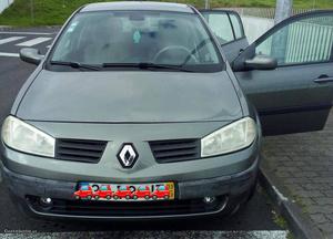 Renault Mégane 1.5 Março/03 - à venda - Ligeiros