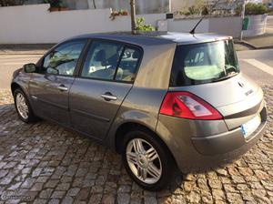 Renault Mégane II 1.5 Dci Março/03 - à venda - Ligeiros