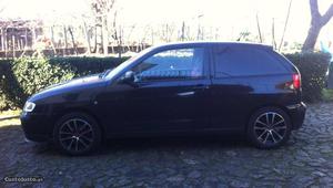 Seat Ibiza 1.9 tdi 6k2 Agosto/01 - à venda - Comerciais /