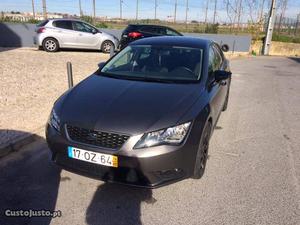 Seat Leon 1.6 TDI 105CV STYLE Julho/14 - à venda - Ligeiros