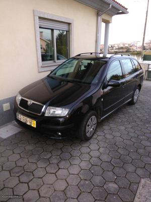 Skoda Fabia 1.2 Htpi break Junho/06 - à venda - Ligeiros