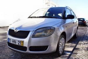 Skoda Fabia Break 1.4 TDi Active Abril/09 - à venda -