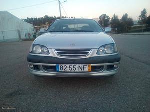 Toyota Avensis sol Abril/99 - à venda - Ligeiros