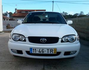 Toyota Corolla VVT-i Junho/02 - à venda - Ligeiros