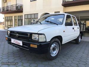 Toyota Hilux 2.4 D cabine dupla Dezembro/96 - à venda -