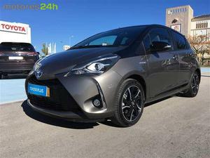 Toyota Yaris 1.5 HSD Square Collec.Grey