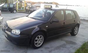 VW Golf SÓ KMS Dezembro/00 - à venda - Ligeiros