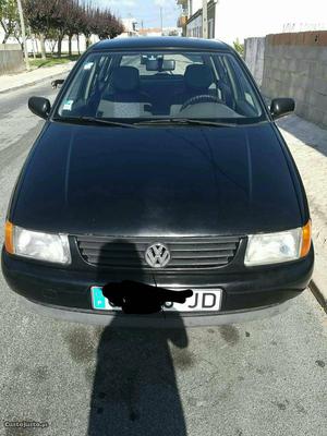 VW Polo 5 lugares Janeiro/98 - à venda - Ligeiros