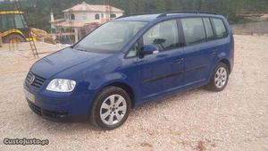 VW Touran 1.9 TDi Trendline 5L Janeiro/04 - à venda -