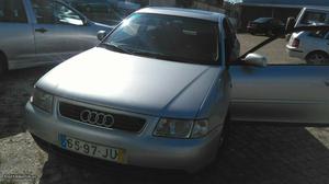 Audi A3 8L sport 1.6 nacional Agosto/98 - à venda -