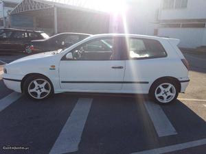 Fiat Uno 1.7 disel de idoso Março/95 - à venda -