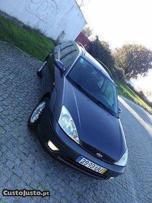 Ford Focus 1.4SW 75CV Março/03 - à venda - Ligeiros