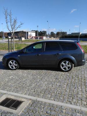 Ford Focus SW Sport 109 cv Setembro/07 - à venda - Ligeiros