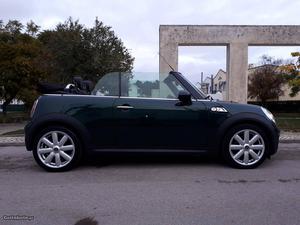 MINI Cabrio Cooper S 184cv Junho/10 - à venda - Ligeiros