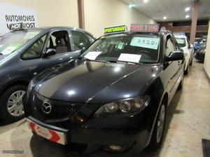 Mazda 3 1.6d só 108EUR/mes Abril/05 - à venda - Ligeiros