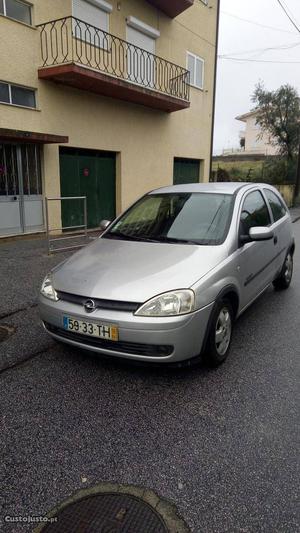 Opel Corsa 1.2 confort Abril/02 - à venda - Ligeiros