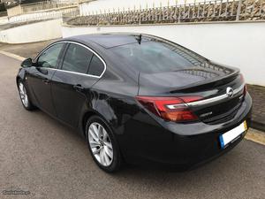 Opel Insignia 2.0 CDTI Cosmo Maio/14 - à venda - Ligeiros