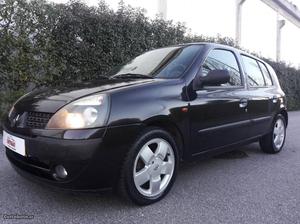 Renault Clio 1.5 dci Authentique Janeiro/03 - à venda -