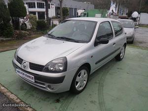 Renault Clio Van Março/02 - à venda - Comerciais / Van,