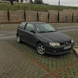 Seat Ibiza tdi van 90cv Março/00 - à venda - Comerciais /