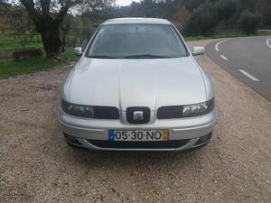 Seat Toledo 1.9tdi 110cv Sport Junho/99 - à venda -