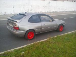 Toyota Corolla Satrvan Fevereiro/96 - à venda - Ligeiros