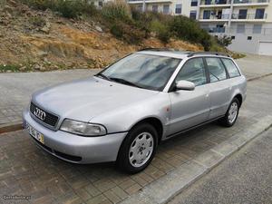 Audi A4 1.8 gasolina Junho/97 - à venda - Ligeiros