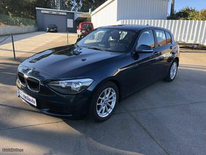 BMW 116 d EfficientDynamics Fevereiro/13 - à venda -