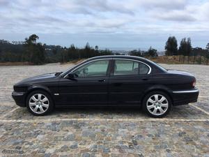 Jaguar X-Type 2.0D executive Outubro/03 - à venda -