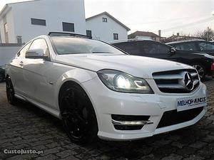 Mercedes-Benz C 220 COUPÉ AMG Março/12 - à venda -