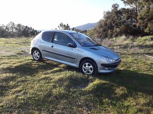 Peugeot 206 Hdi 1.4 Julho/03 - à venda - Comerciais / Van,