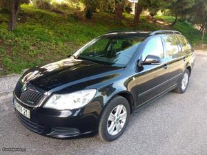 Skoda Octavia Break 1.6 TDI Green Maio/12 - à venda -