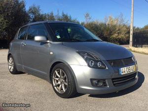 Suzuki Swift 1.3 Fevereiro/07 - à venda - Ligeiros