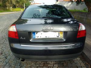 Audi A cv Abril/02 - à venda - Ligeiros