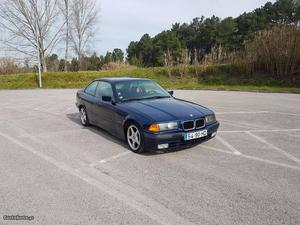 BMW 320 i coupe Novembro/93 - à venda - Descapotável /