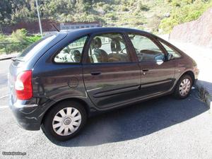 Citroën Picasso 1.6 diesel 110 cv Abril/05 - à venda -