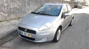 Fiat Grande Punto 1.2 Stylance A/C Março/07 - à venda -